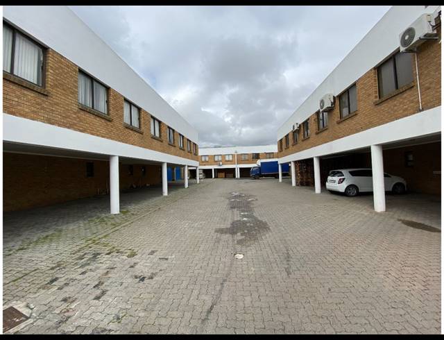 1,490M² WAREHOUSE FOR SALE IN KILLARNEY GARDENS